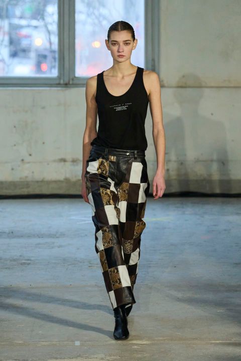 El beso de Rodin hecho moda en Victoria/Thomas