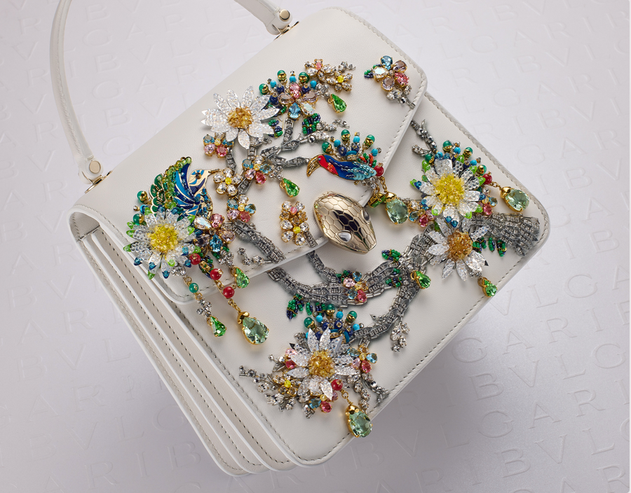 Bulgari anuncia a Mary Katrantzou como su nueva directora creativa de accesorios