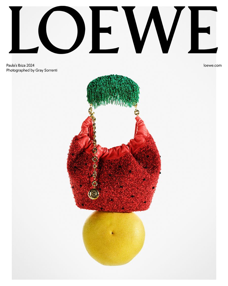 Young Miko en la nueva campaña de Loewe Paula's Ibiza