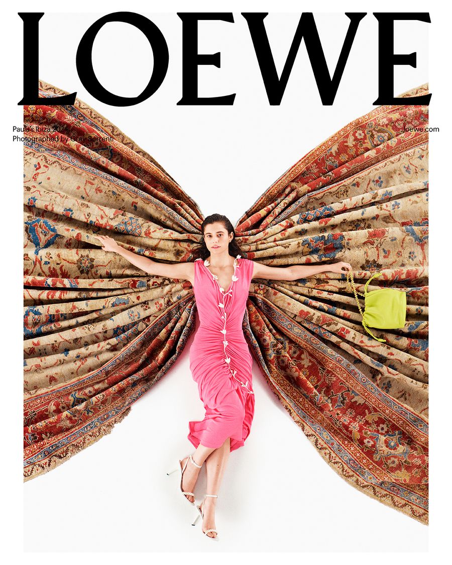 Young Miko en la nueva campaña de Loewe Paula's Ibiza