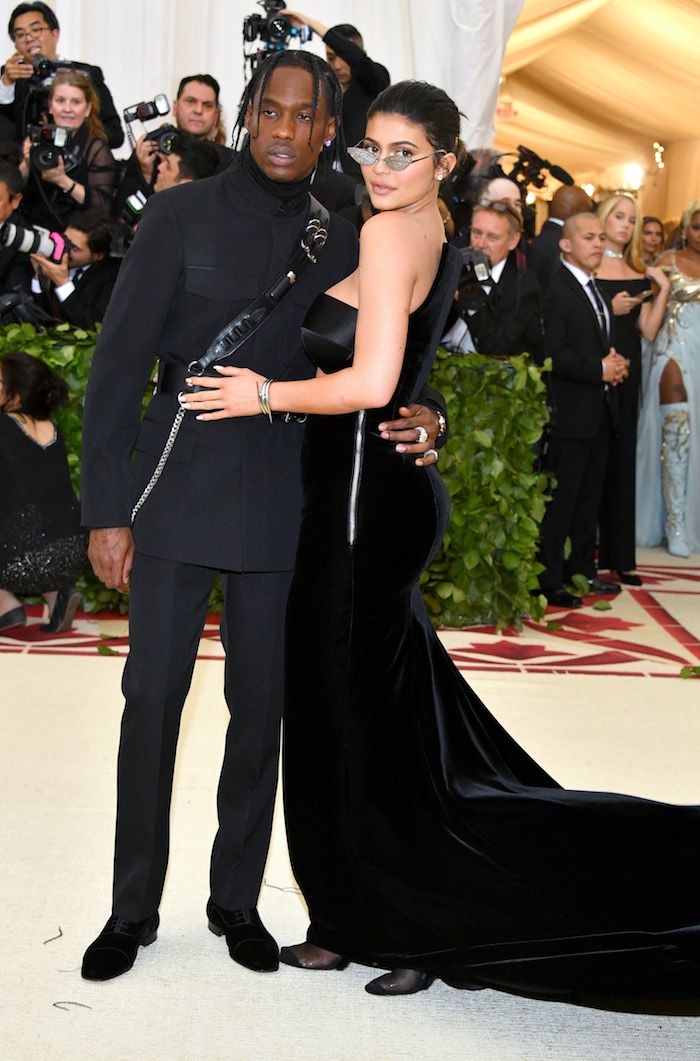 Heavenly Bodies: Fashion &amp; The Catholic Imagination Costume Institute Gala