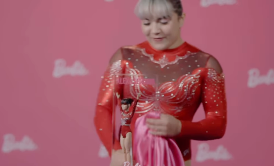 Barbie lanza una muñeca de la gimnasta mexicana Alexa Moreno