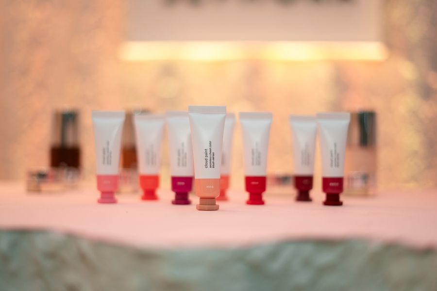El equipo Glossier nos habla sobre su llegada a México y lo que debemos esperar