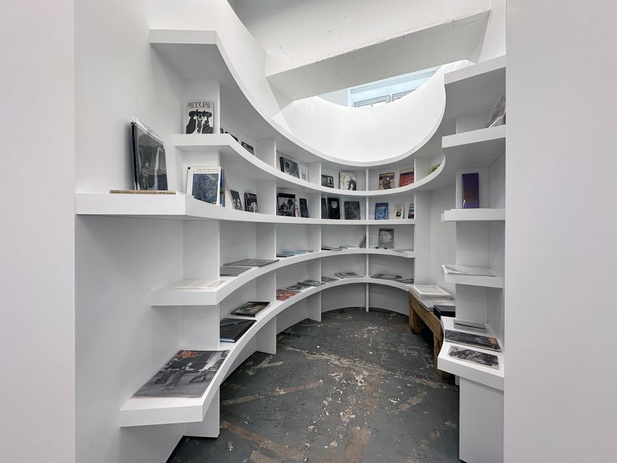 DOVER STREET MARKET PARIS