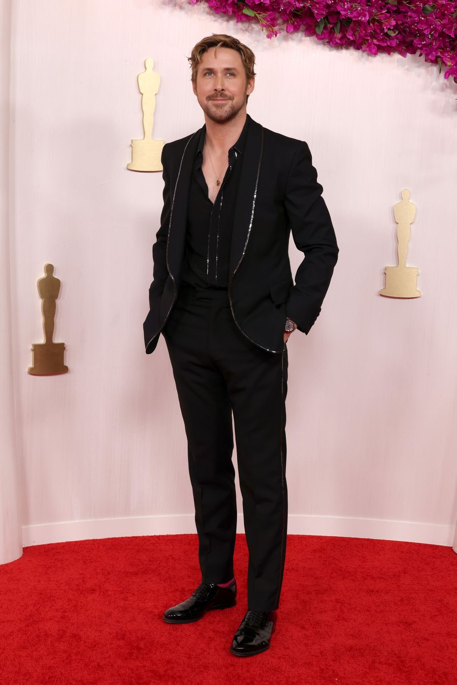 Ryan Gosling está en su era monocromática y lo ha logrado con looks de Gucci