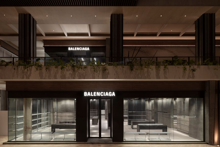 ¡Balenciaga abre su primera boutique en Cancún!