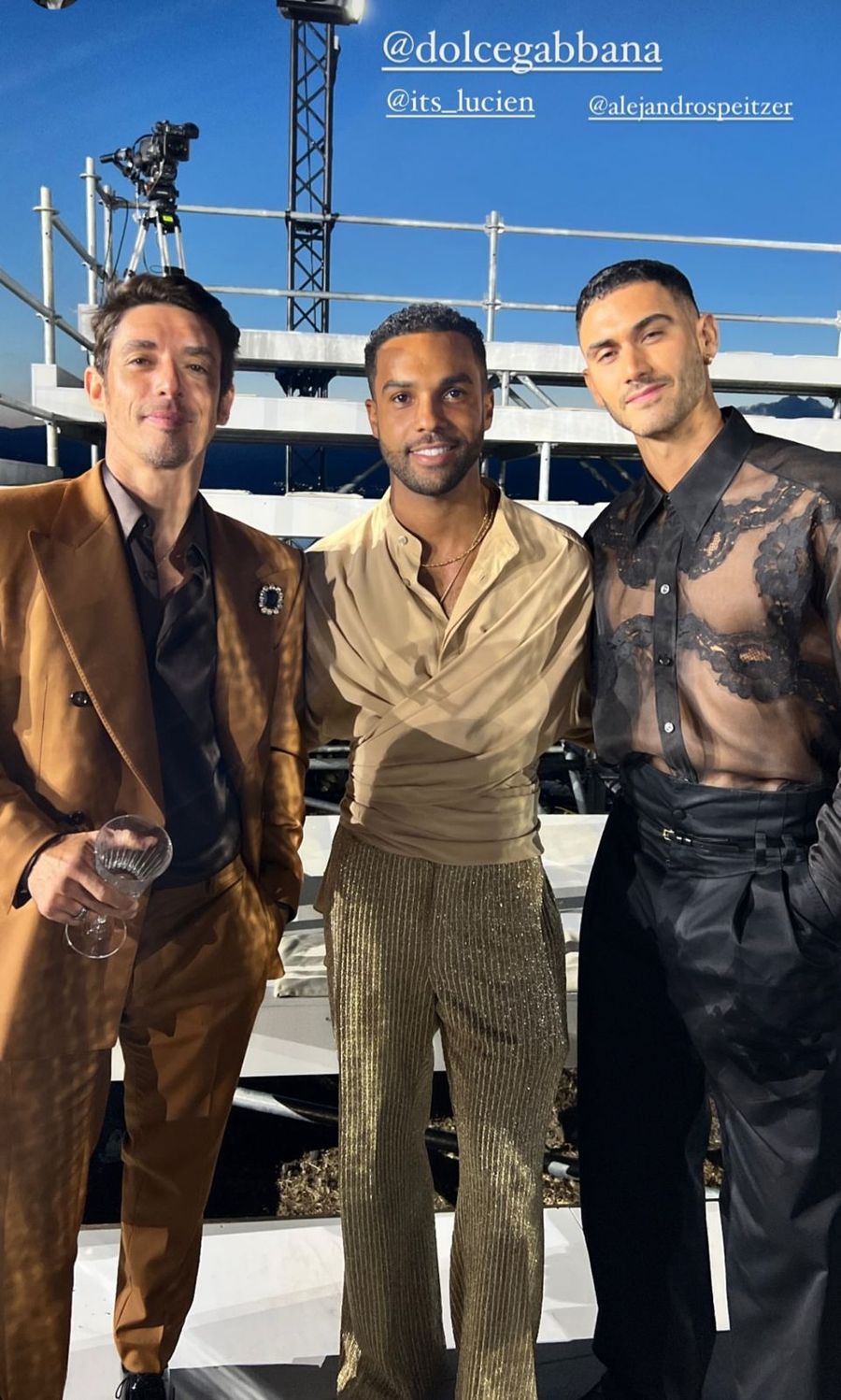 Alberto Guerra, Lucien Laviscount y Alejandro Speitzer en el desfile de Alta Moda de D&G.