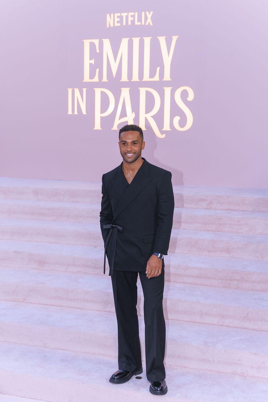 Emily in Paris protagonistas 