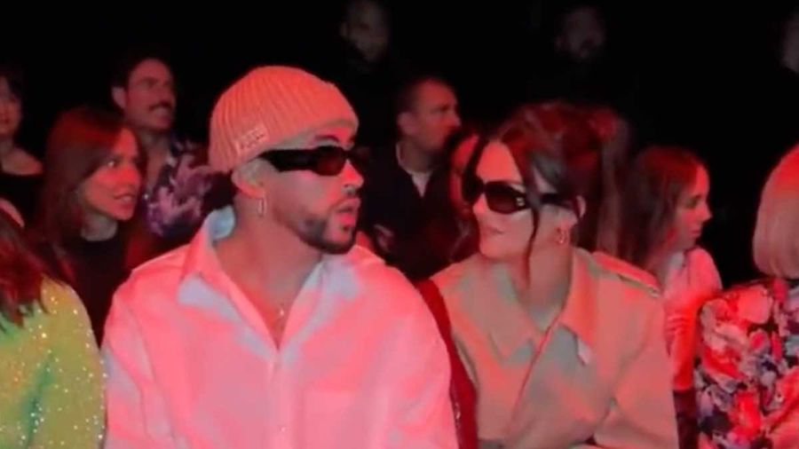 Bad Bunny y Kendall Jenner juntos en el desfile de Gucci