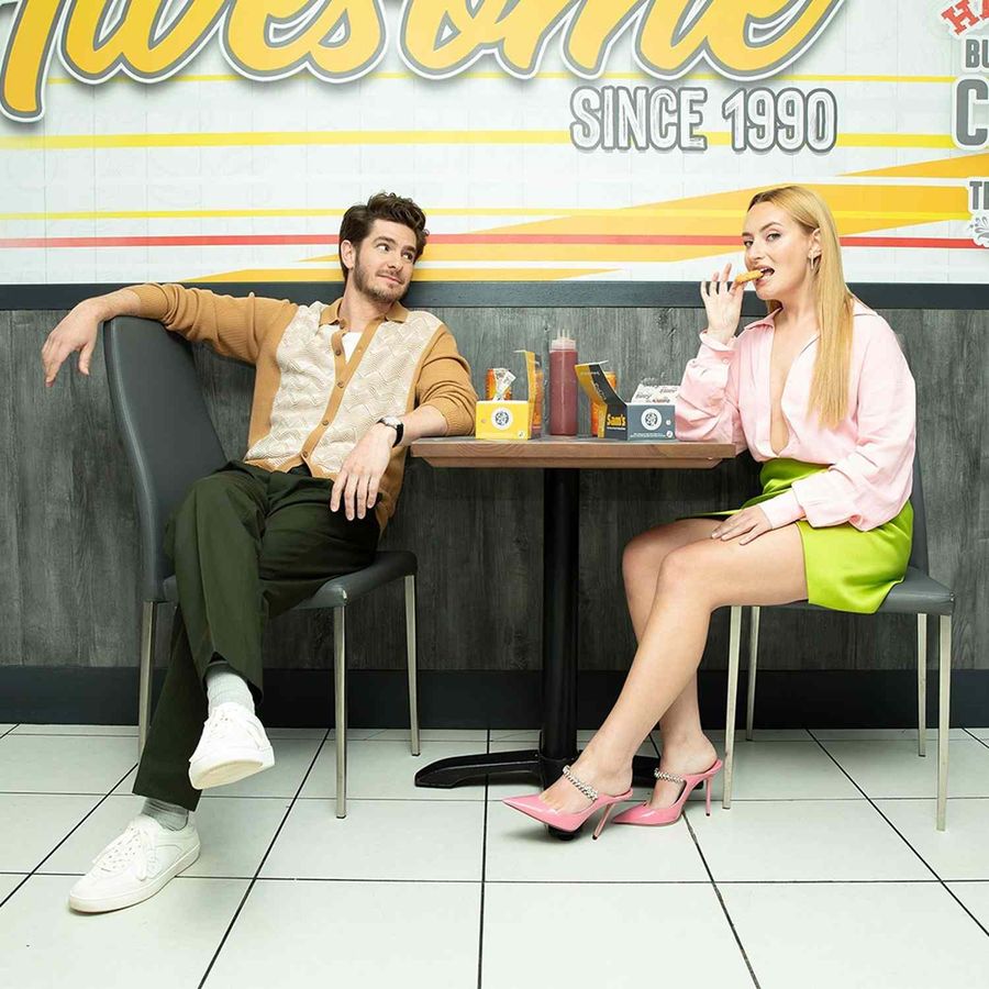 Andrew Garfield coquetea Amelia Dimoldenberg 