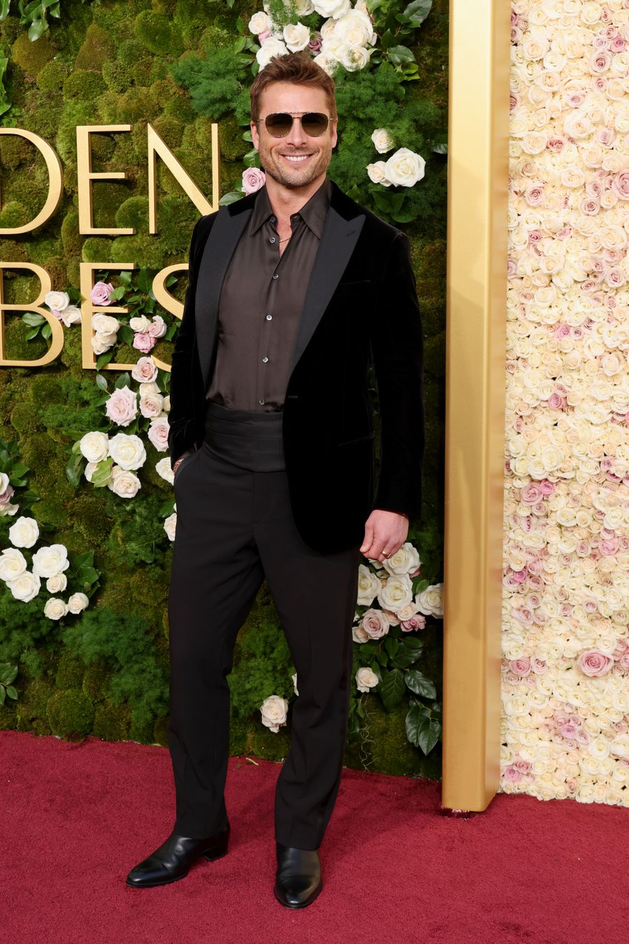 Glen Powell Golden Globes 