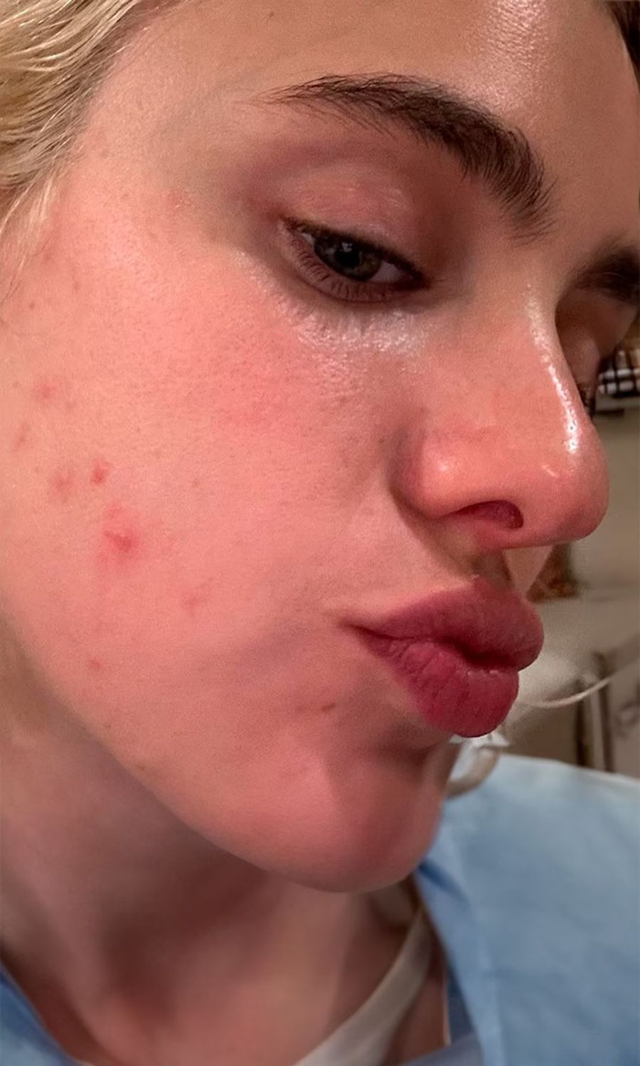 margaret-qualley-acne-la-sustancia.jpg