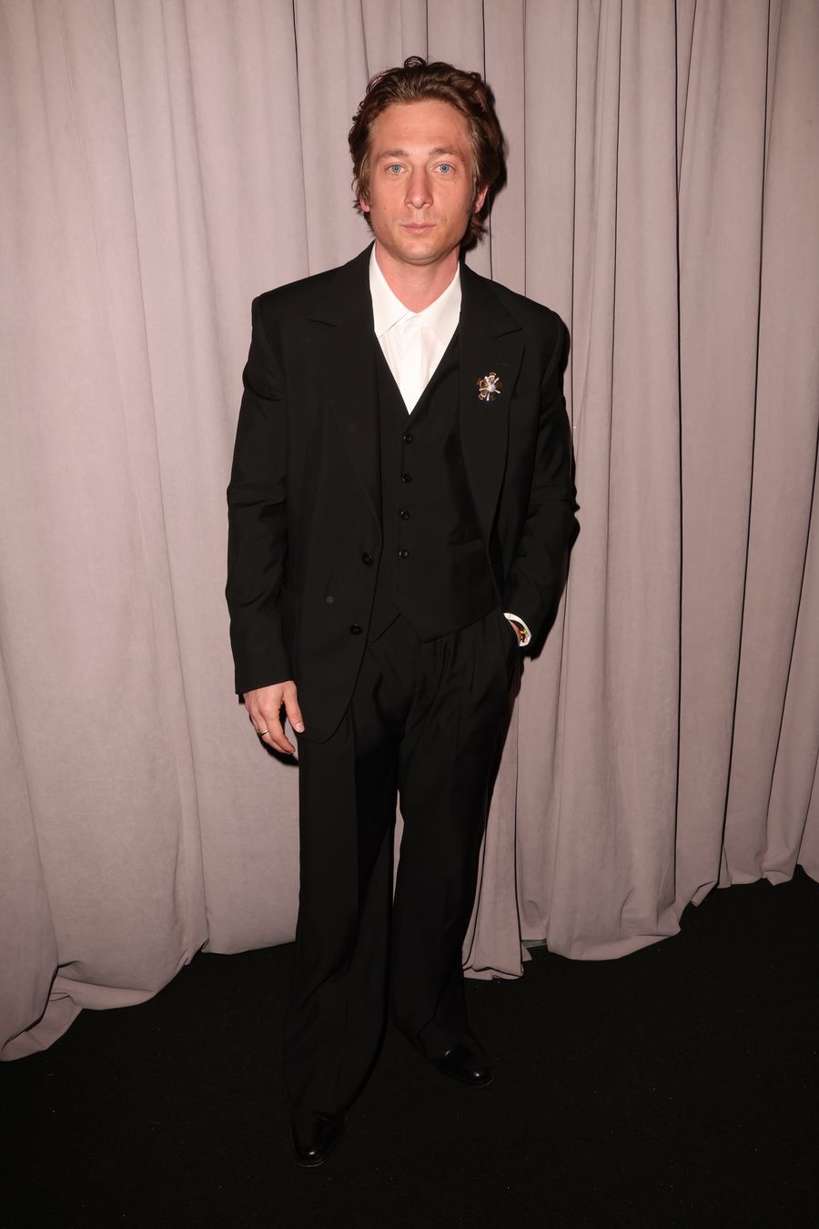 jeremy-allen-white-sag-awards