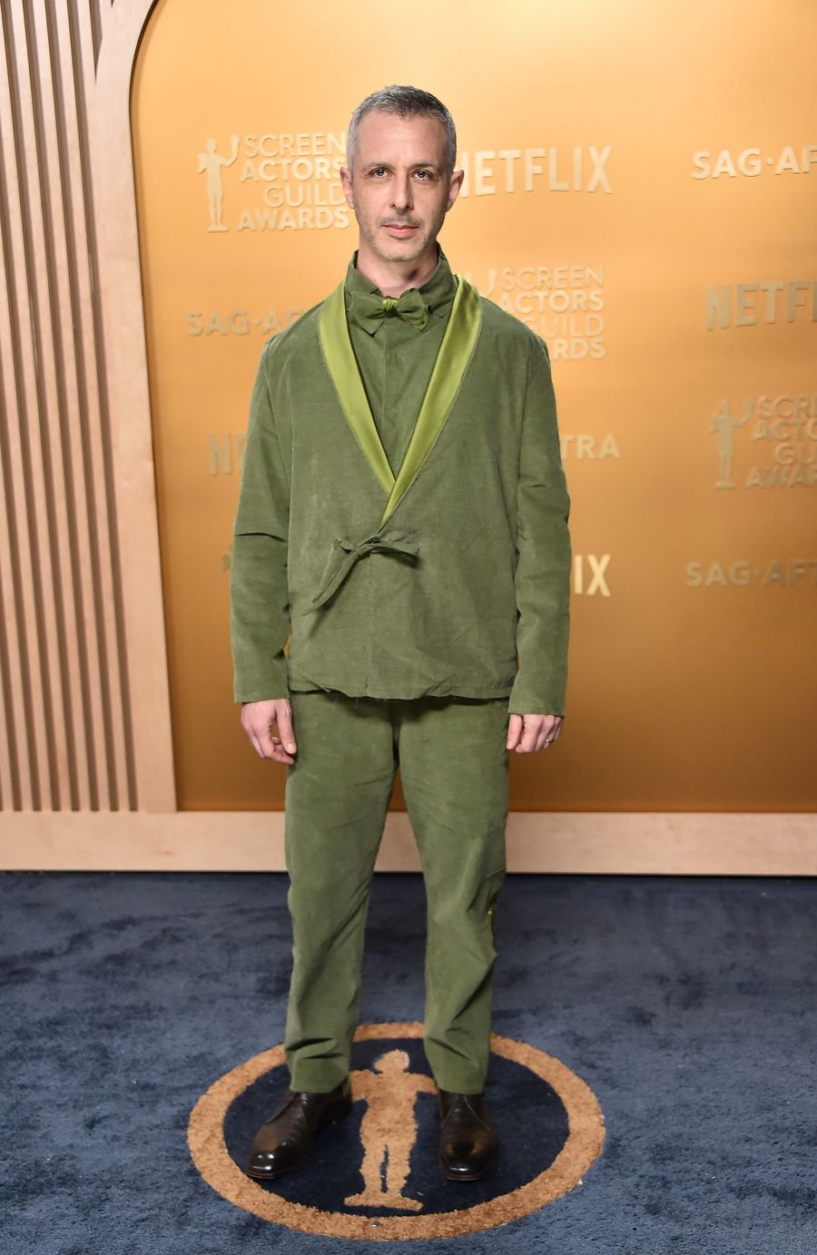 jeremy-strong-sag