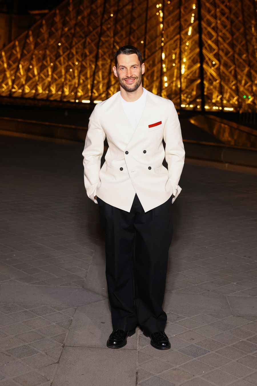 look-celebridades-met-gala-parisina