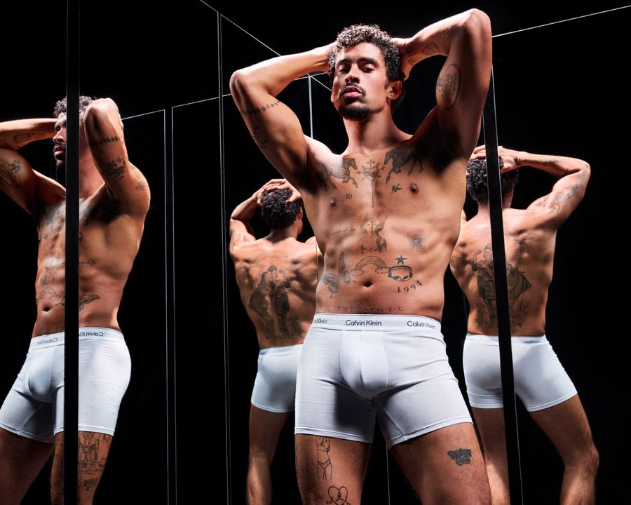 SP25_BAD_BUNNY_PR_no_logo_7.jpg