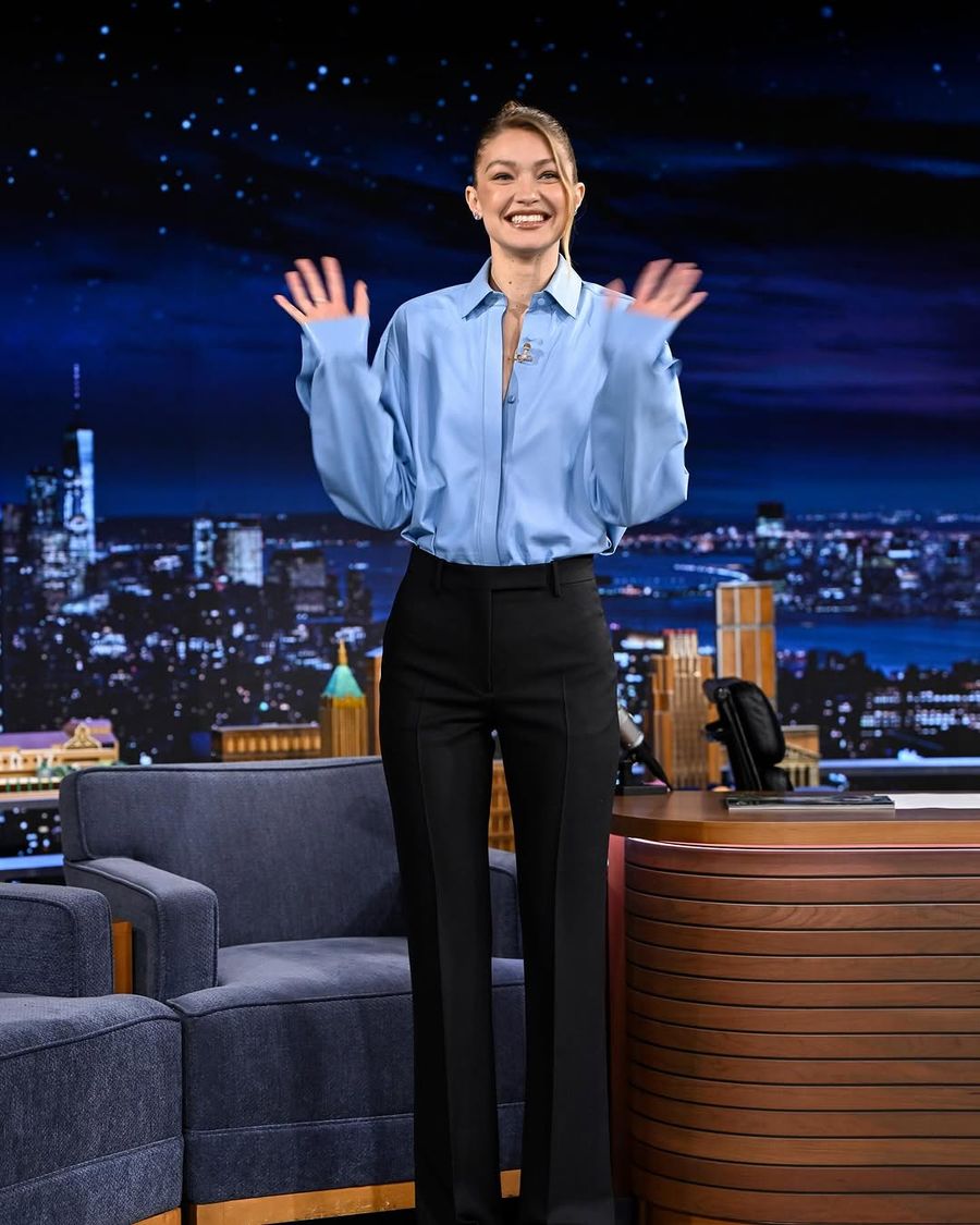 gigi-hadid-tom-ford-look