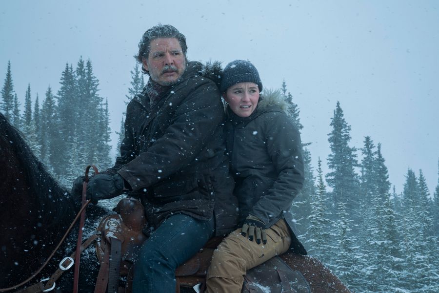 pedro-pascal-kaitlyn-dever.jpg