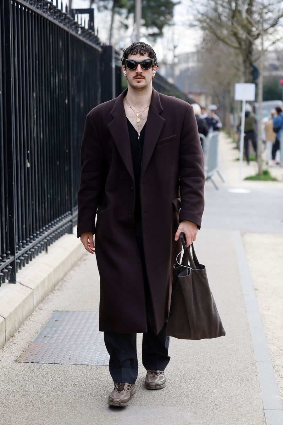 Street Style - Paris Fashion Week - Womenswear Fall/Winter 2025/2026 - Day Seven