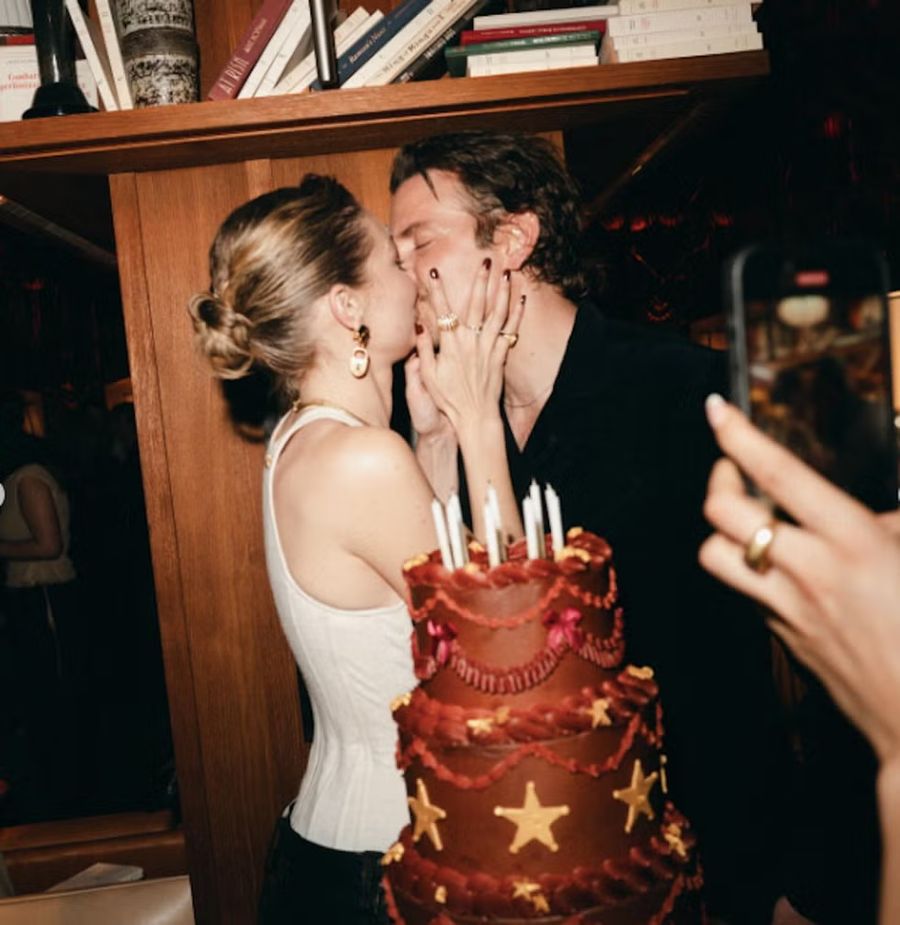 gigi-hadid-bradley-cooper