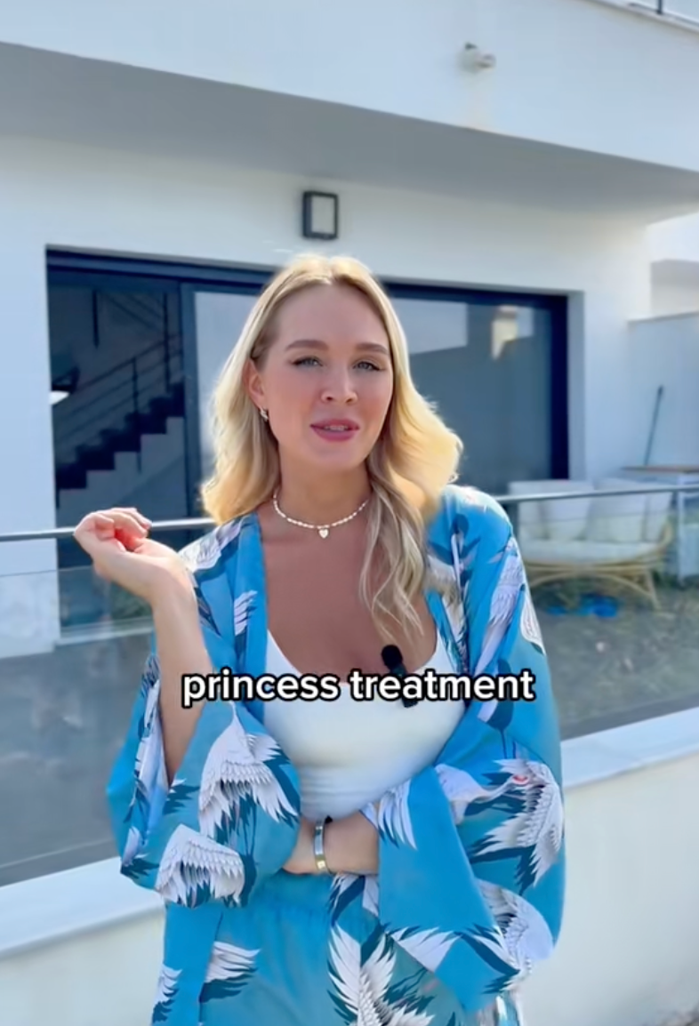 bare-minimum-princess-treatment