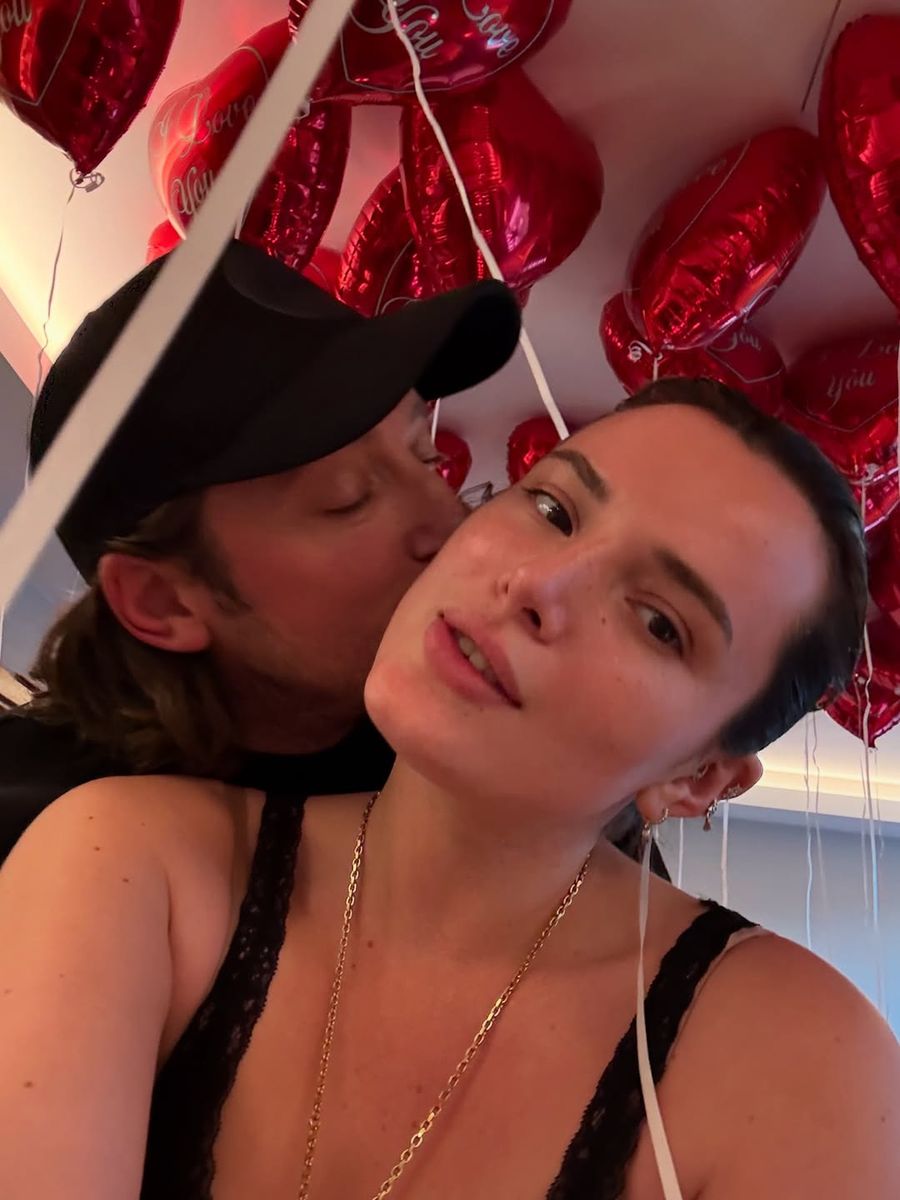 bella-thorne-propone-matrimonio-novio