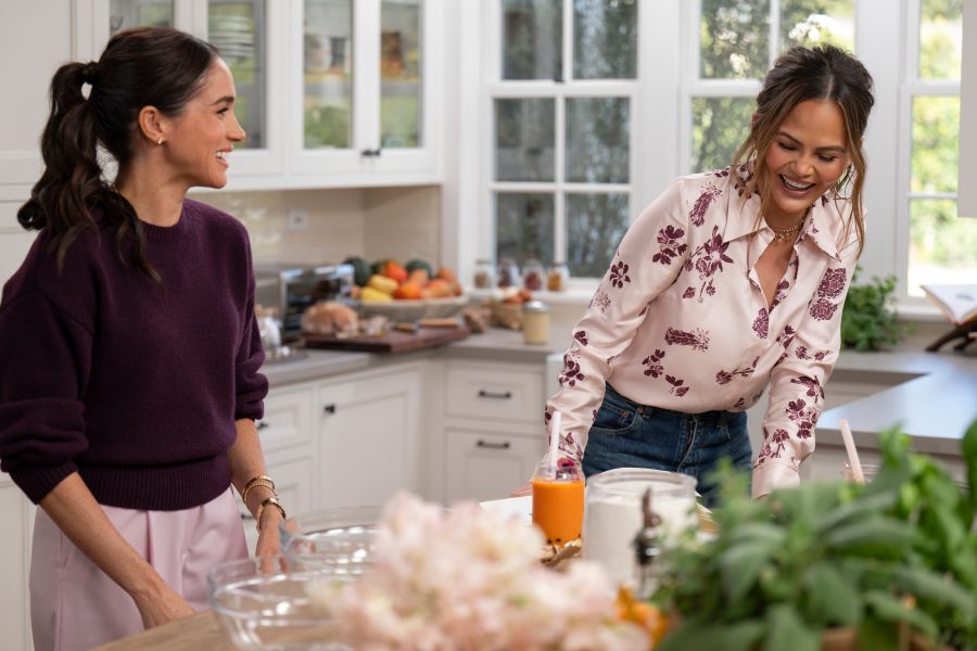 meghan-markle-with-love-meghan