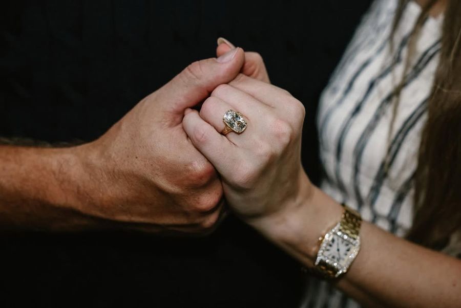 taylor-swift-travis-kelce-comprometen