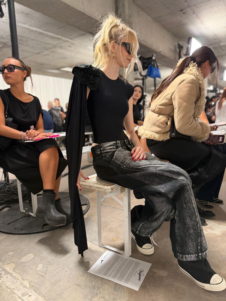 loreto-peralta-look-paris-vaquera