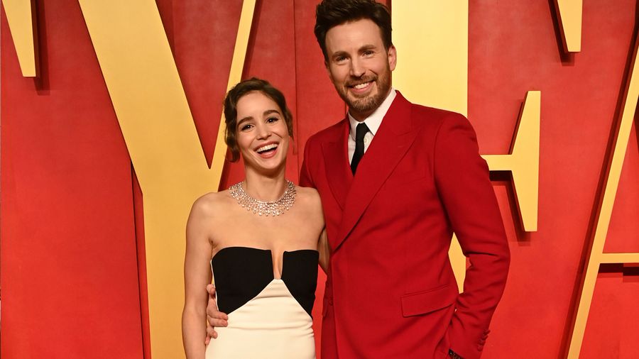 chris-evans-alba-baptista