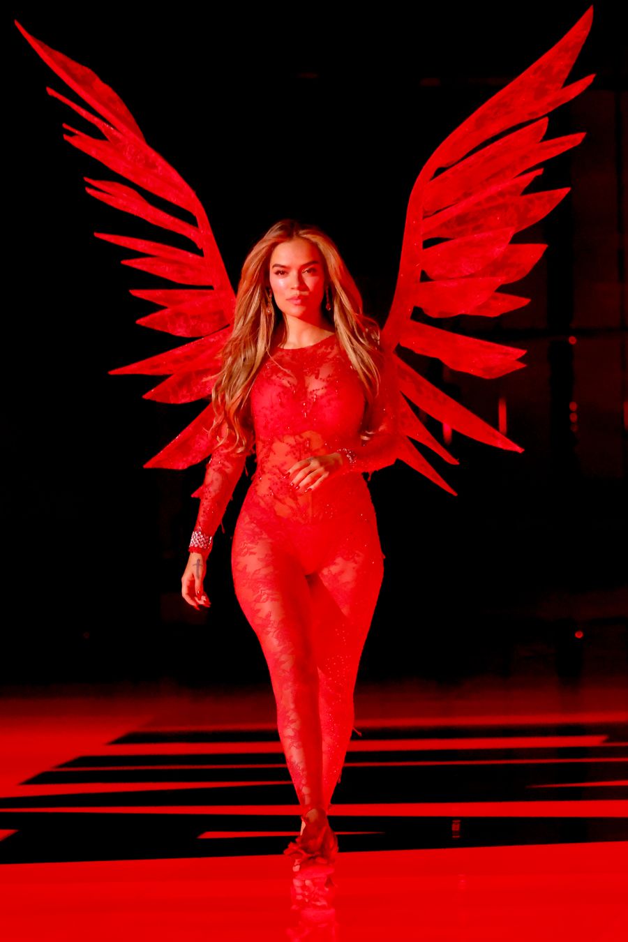 victorias-secret-fashion-show-2025