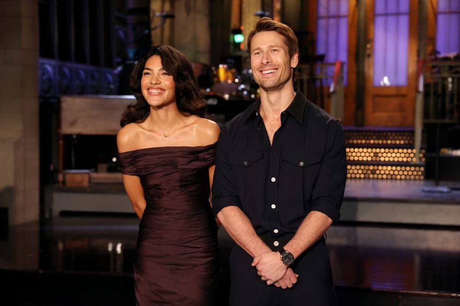 olivia-dean-versace-snl