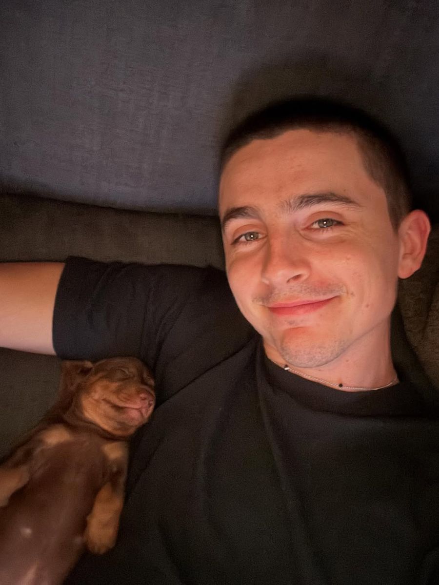 timothee-chalamet-perro