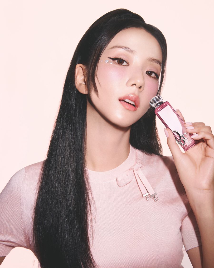 F244 ADDICT 26 M01F Jisoo Solo Fragrance OK JISOO_SW_F39.jpg
