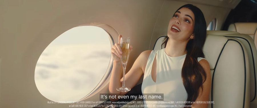 kendall-jenner-burla-ex-novios-comercial