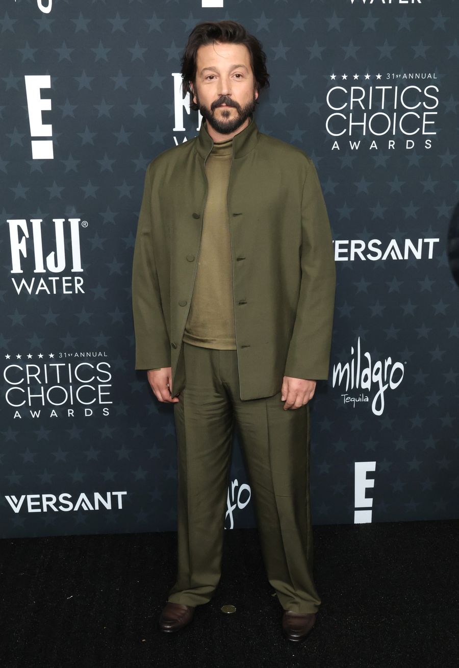looks-critics-choice-awards