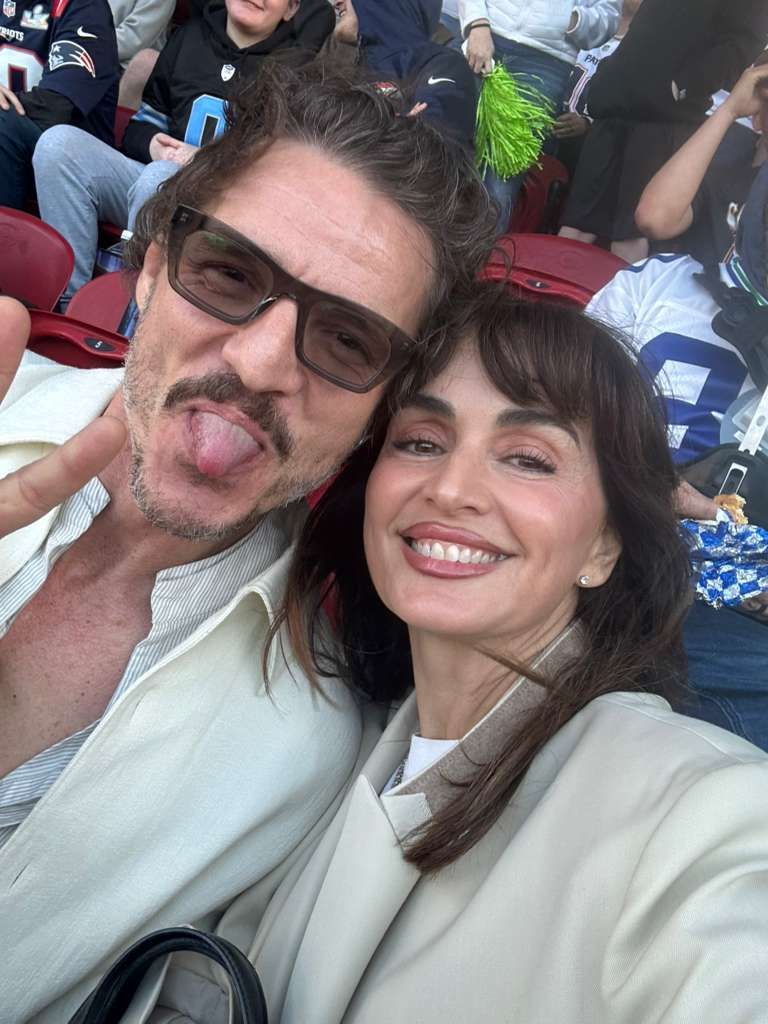 ana-de-la-reguera-pedro-pascal-super-bowl.jpeg
