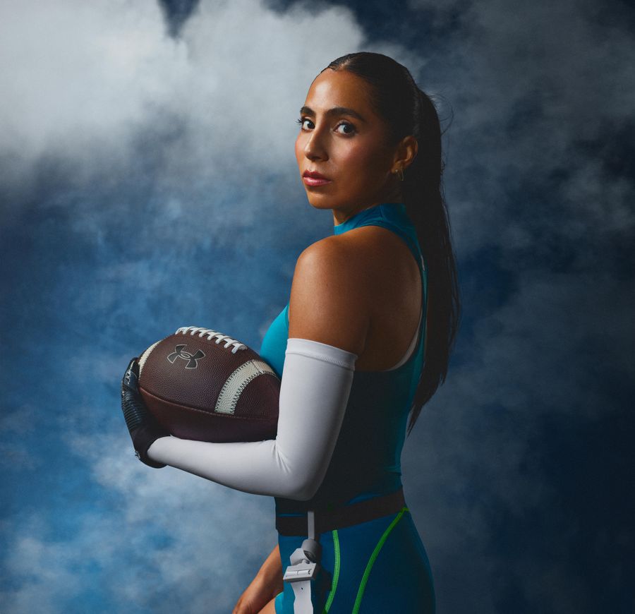 under-armour-diana-flores