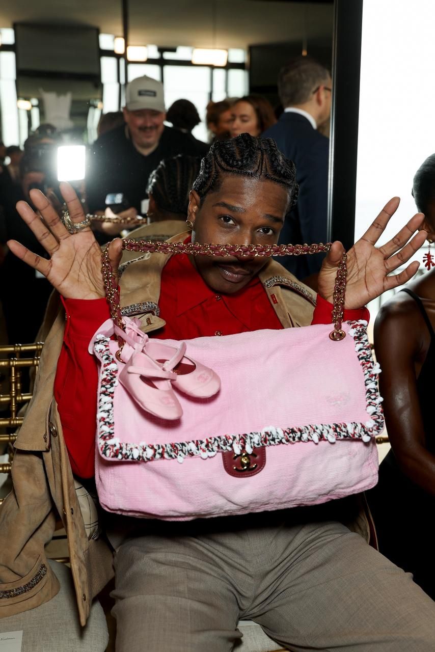 A$AP-Rocky-rinde-tributo-hija-bolsa-chanel-4.jpeg