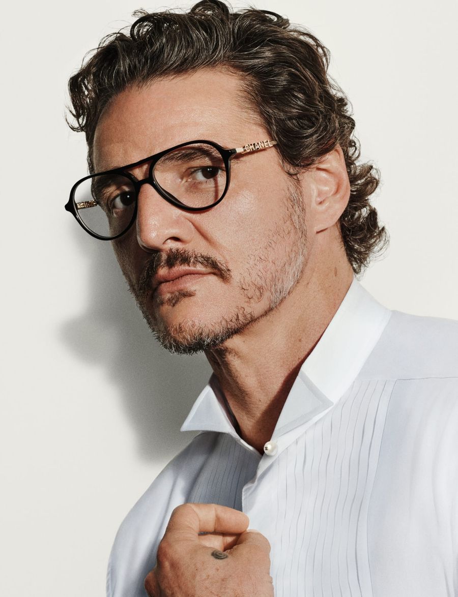 pedro pascal chanel lentes