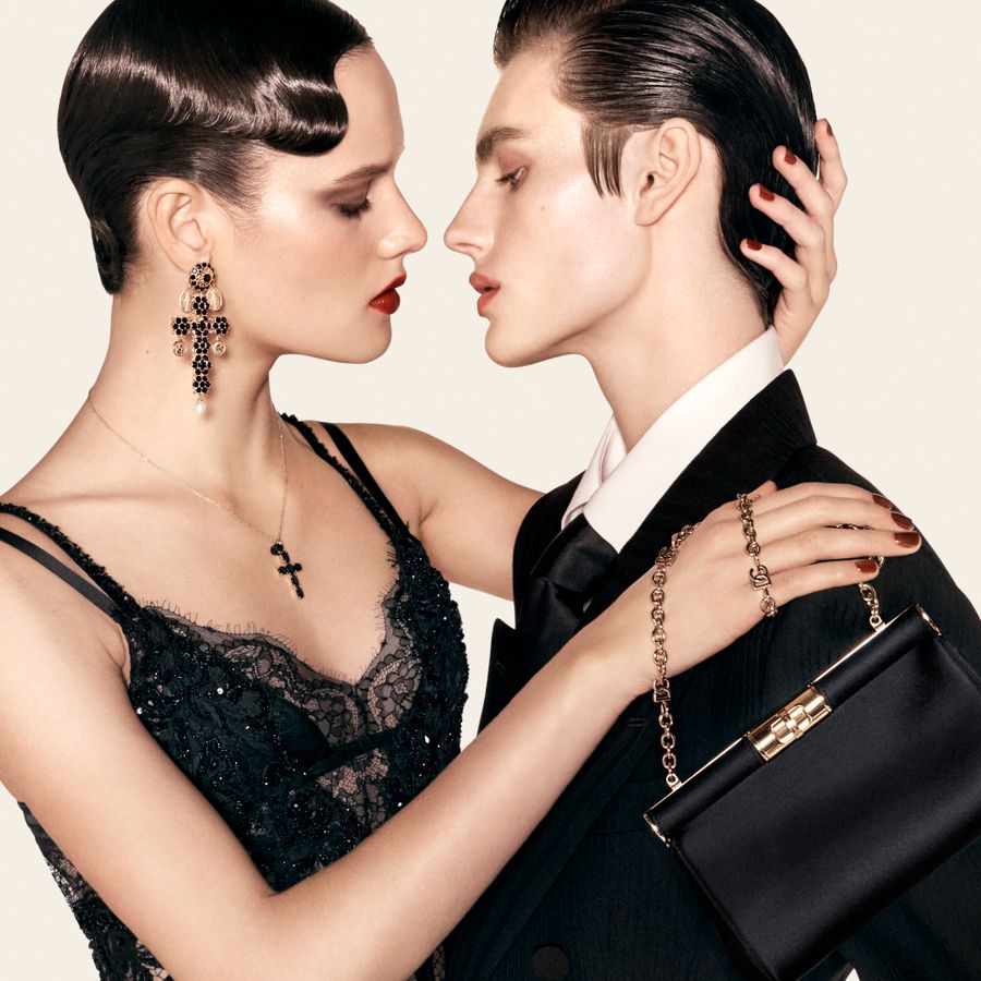 DG-MAIN-ADV-FW26_PH-STEVEN-MEISEL-WOMAN-05_NO_LOGO.jpg